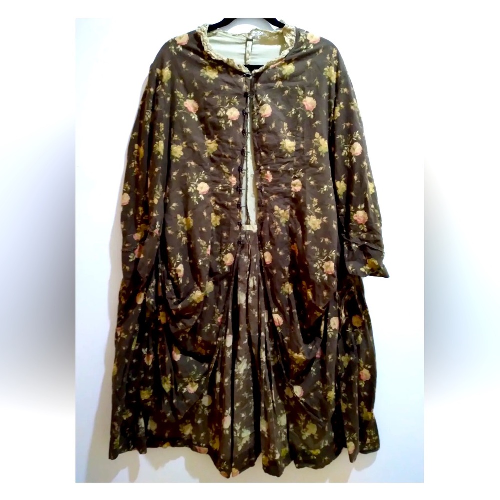 Magnolia Pearl Rare Flowered Brown Duster Sold Out
